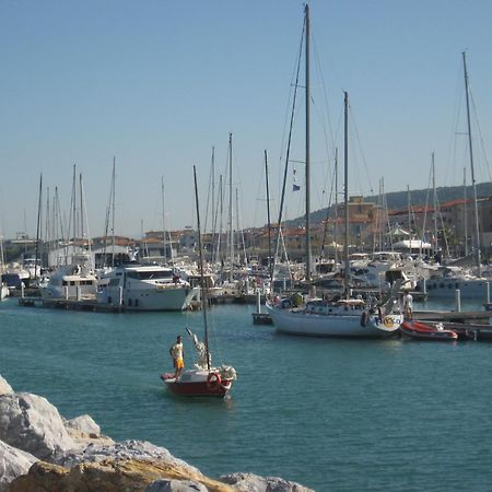 I Papaveri Apartments di Eusebi Franca San Vincenzo Bagian luar foto