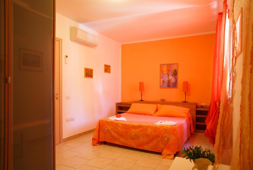 I Papaveri Apartments di Eusebi Franca San Vincenzo Ruang foto