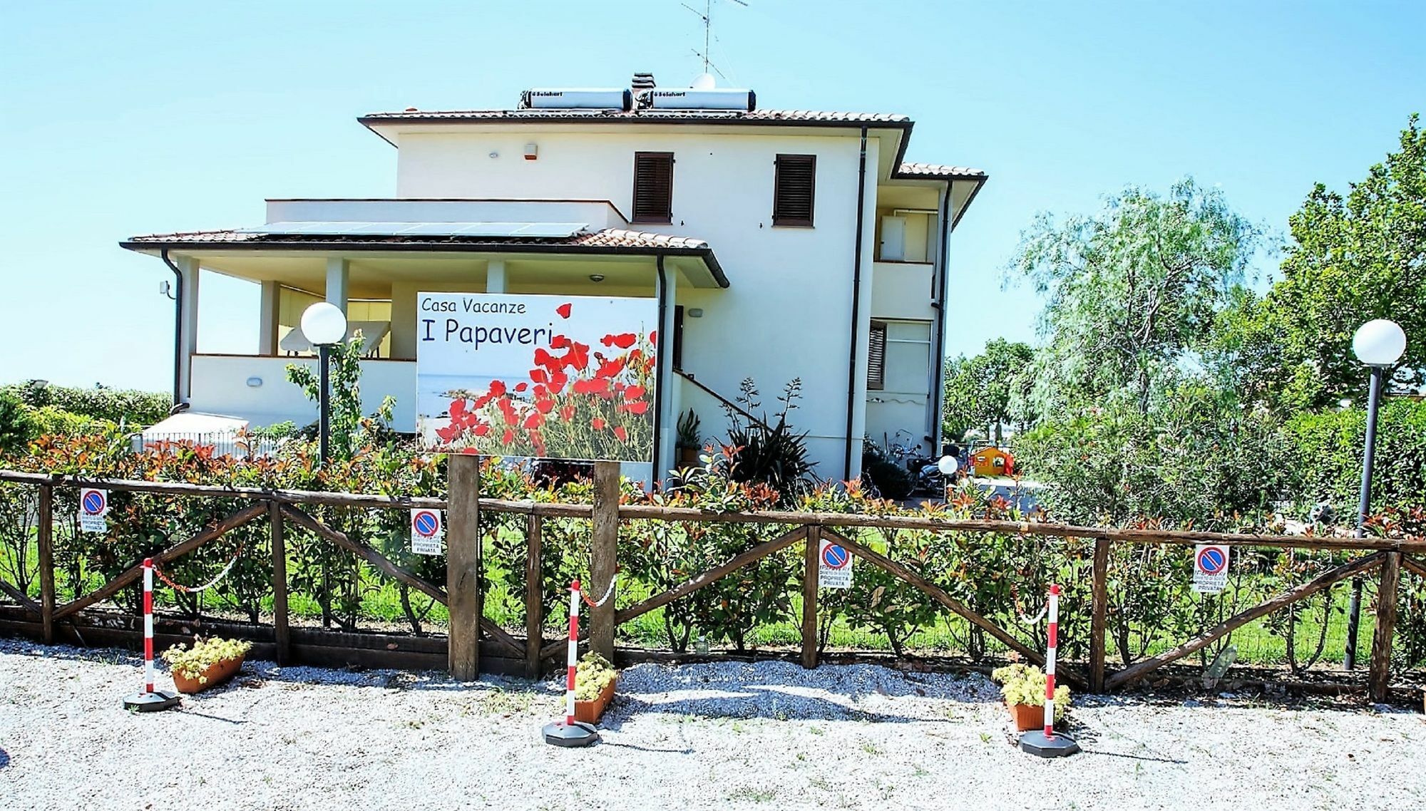 I Papaveri Apartments di Eusebi Franca San Vincenzo Bagian luar foto